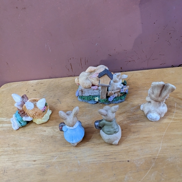 Pre-owned five piece Easter rabbit decoration decor, ceramic figurine, T10MIS - Picture 2 of 2